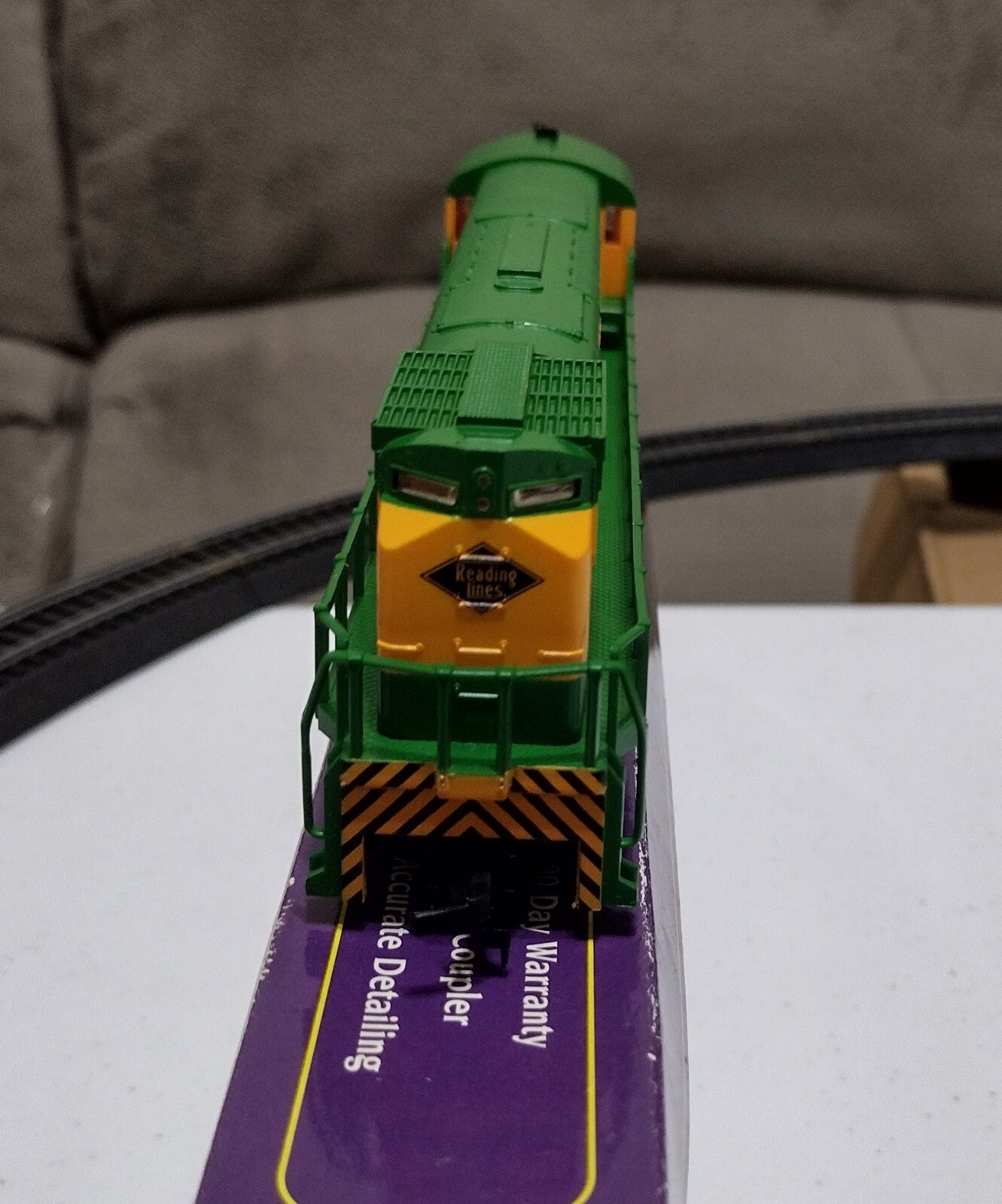 IHC Premier Series #23275 Locomotive Alco C-628 RDG Reading Bee Line Service