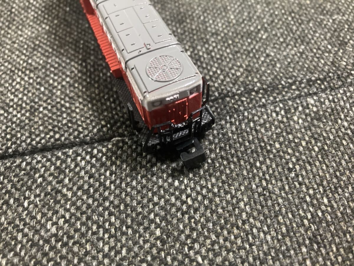 Train N Gauge DD51 Diesel Locomotive
