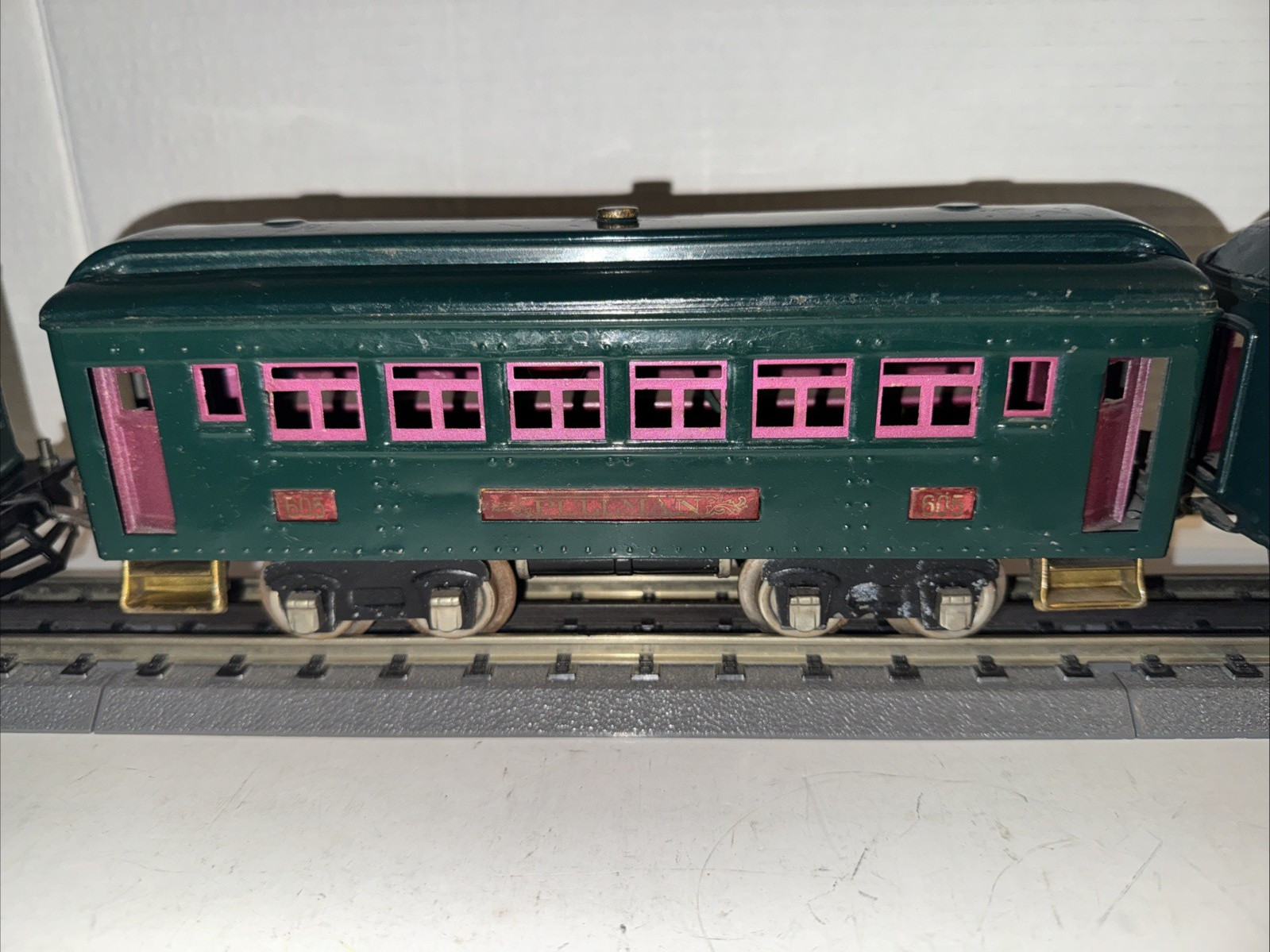 LIONEL PREWAR O GA. 251E ELECTRIC BOX LOCO & 605, 606 LIGHTED PASSENGER CAR SET