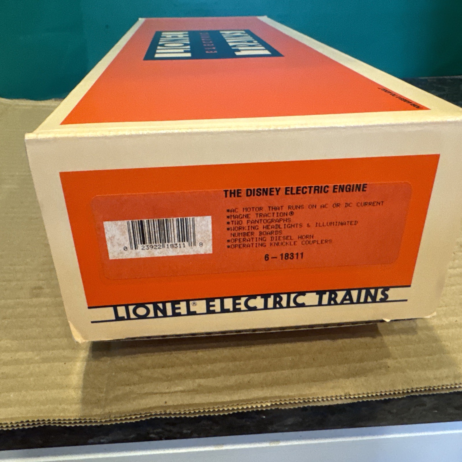 Lionel Train Disney Electric EP-5 Engine #18311 – Mickey Mouse