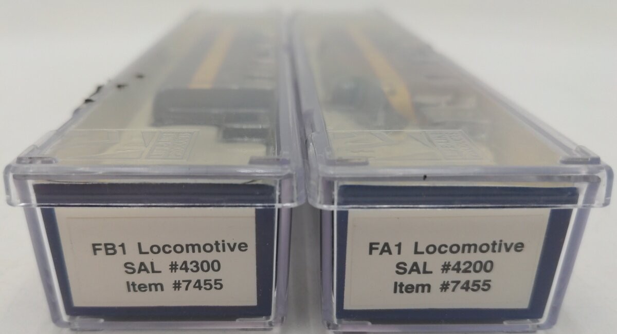 Life Like 7455 N Scale Seaboard F1 AB Diesel Locomotive Set LN/Box