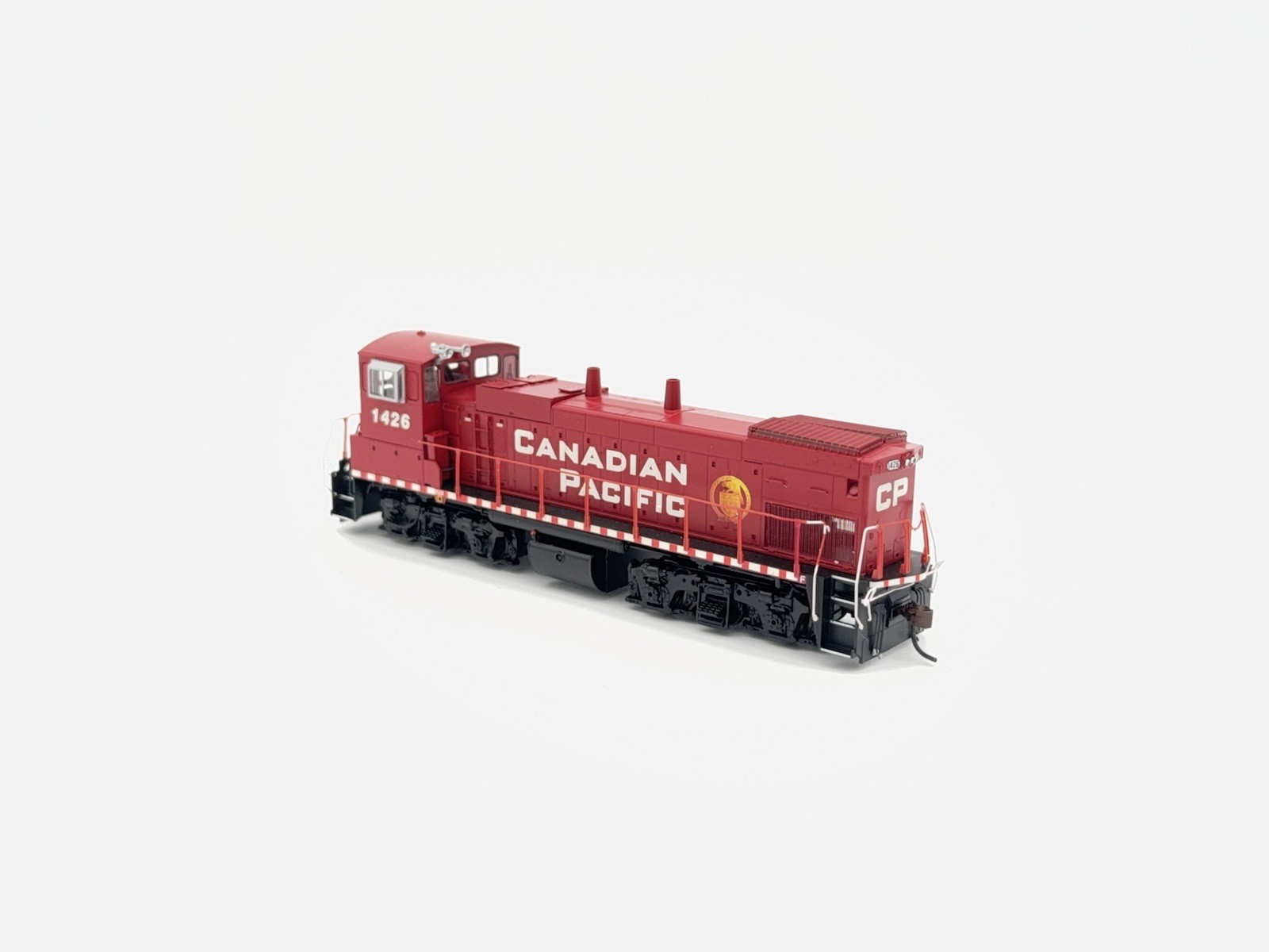 Athearn Genesis – HO – CP – EMD MP15-AC Switcher #1426 – Train G66112