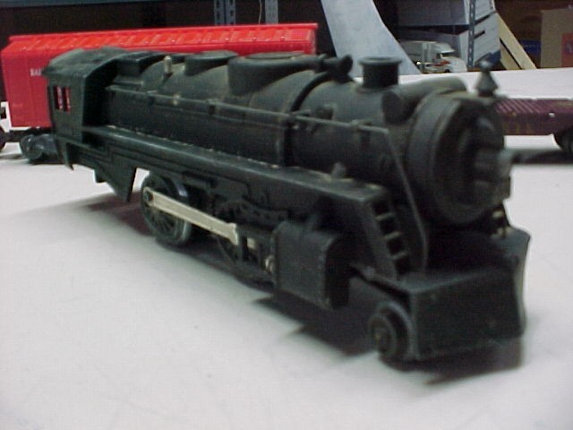 Marx #666 Locomotive with Southern Pacific Tender – Smoker – Runs Well & CARS