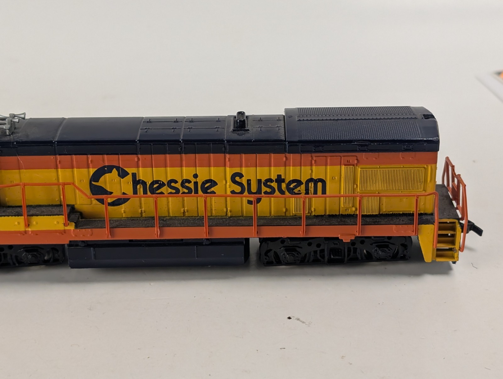 NOS Used Bachmann HO Scale Diesel Locomotive Chessie System C&O #8226 BQ23-7