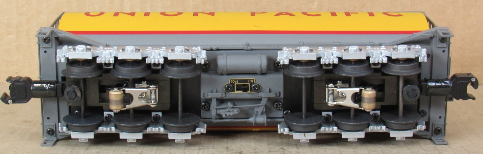 Lionel 18149 Union Pacific Veranda Gas Turbine & Tender #73 w/TMCC/RS O-Gauge