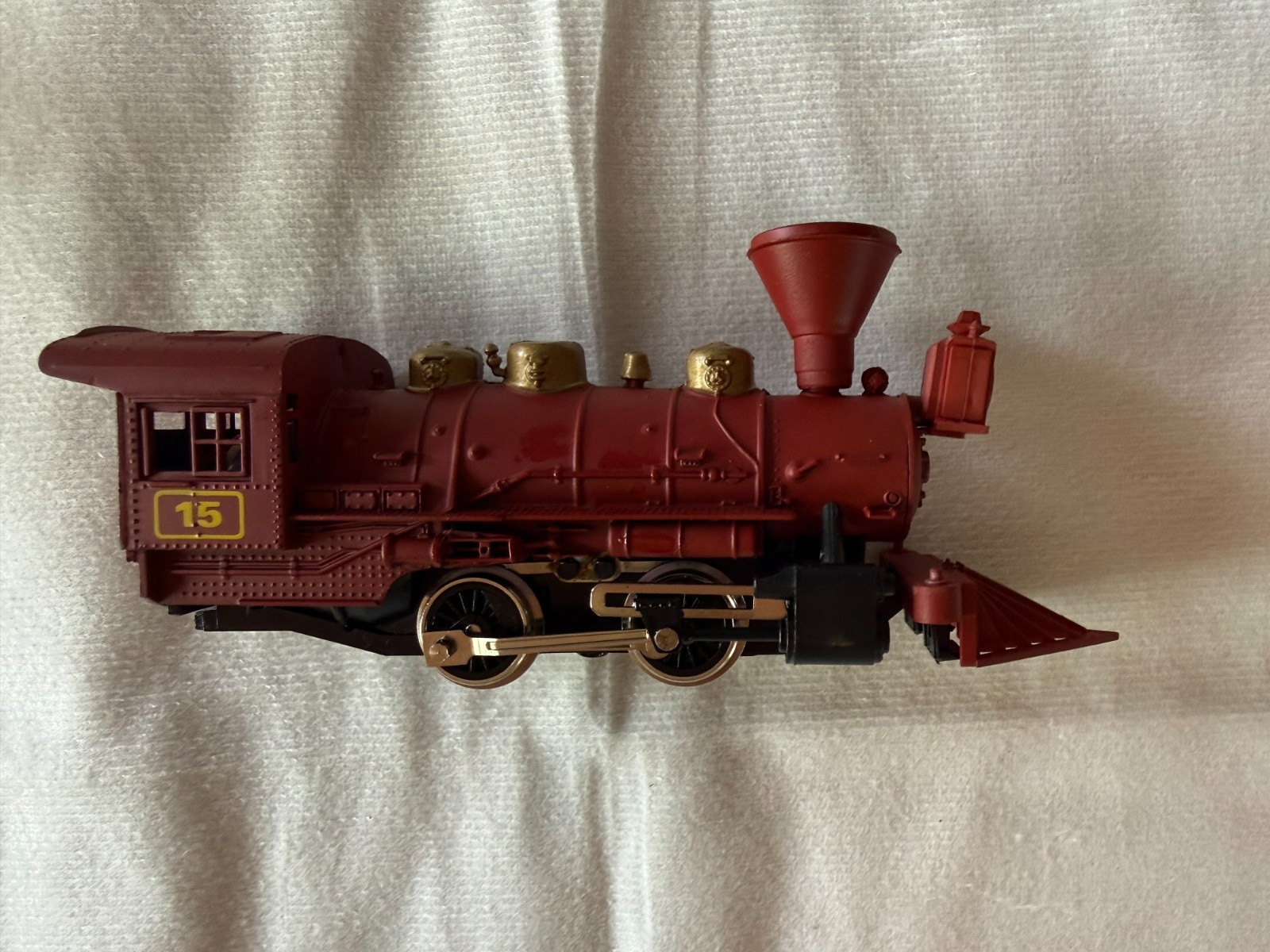 IHC Virginia & Truckee 8010 0-4-0 Old Timer HO Steam Locomotive (Red) Bcoupler