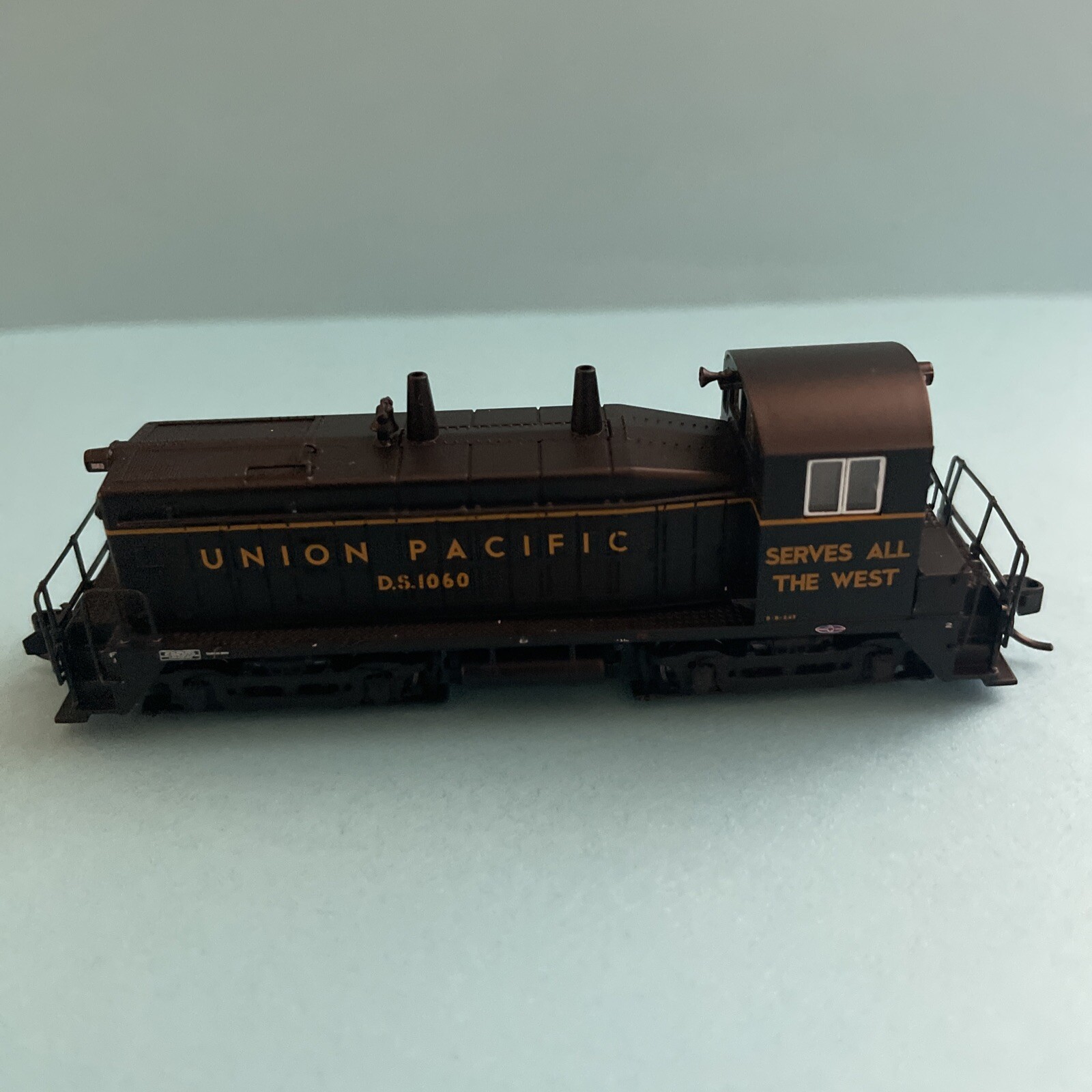 New! BWL 7500 EMD NW2 UP 1060 Sound/DC/DCC
