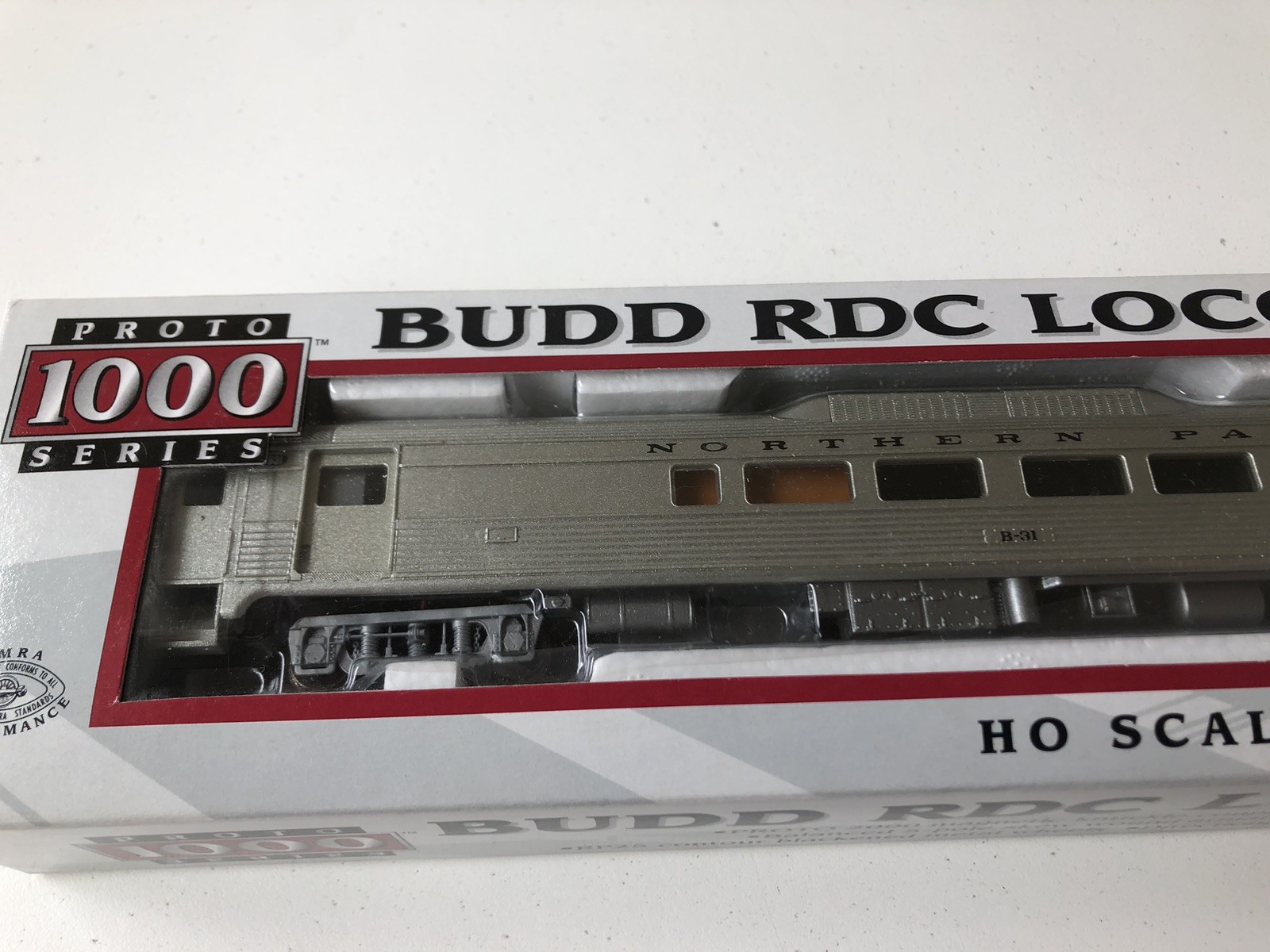 Proto 1000 BUDD RDC Locomotive Northern Pacific #23981 #NP B31