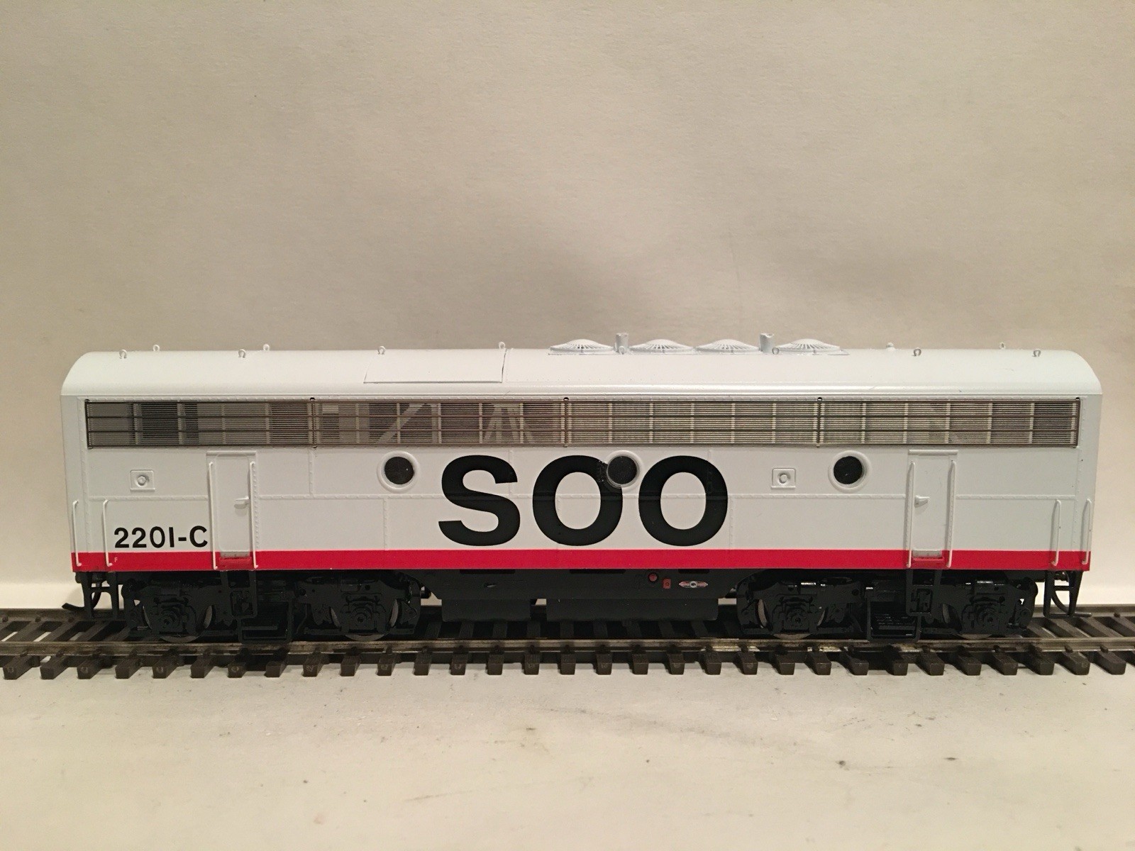HO Intermountain 49581S-03 Soo Line EMD F7B Diesel Locomotive #2201-C DCC SOUND