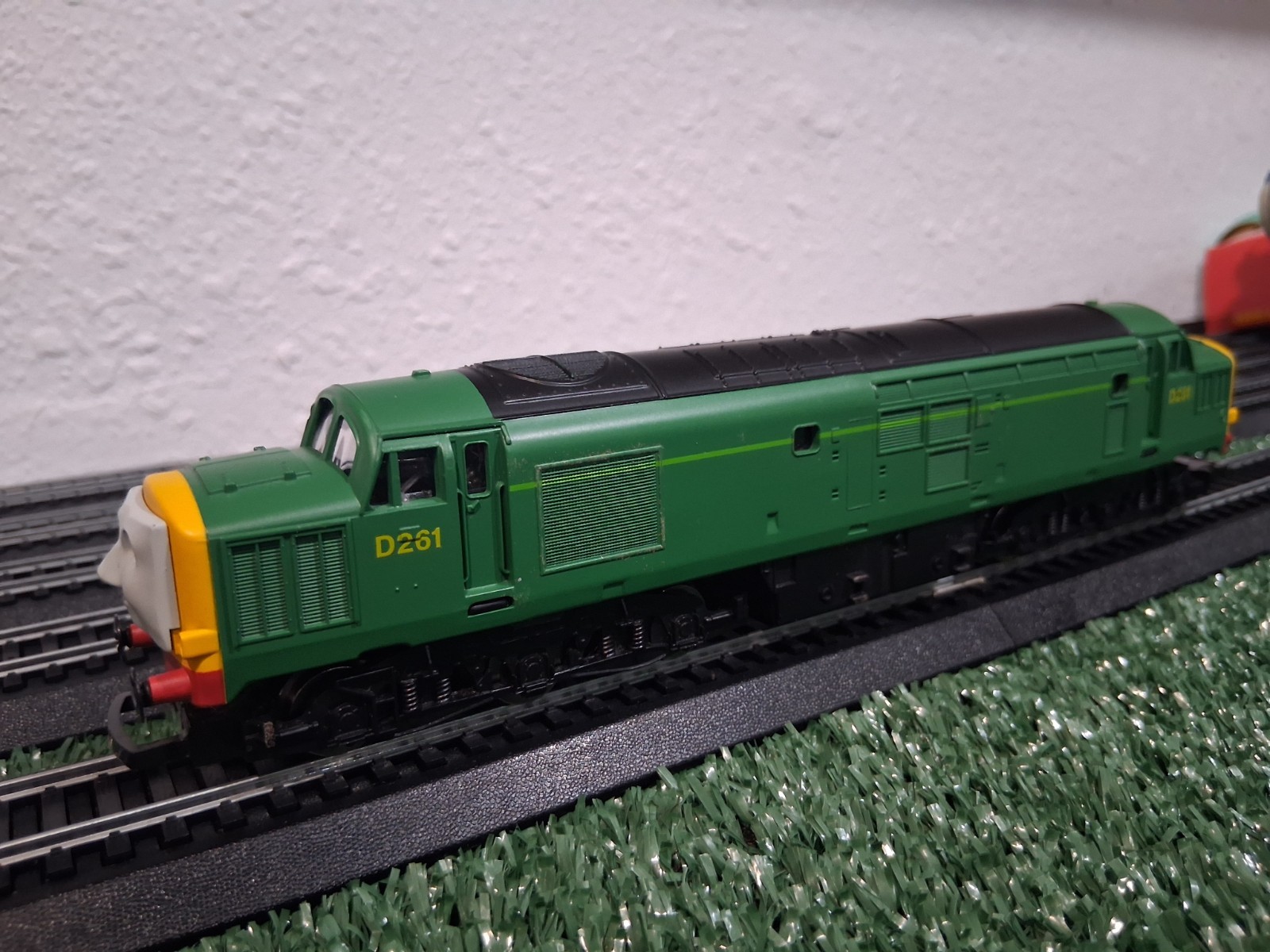 Thomas And Friends Hornby D261 With Tanker HO/OO GAUGE TESTED WORKING RARE!