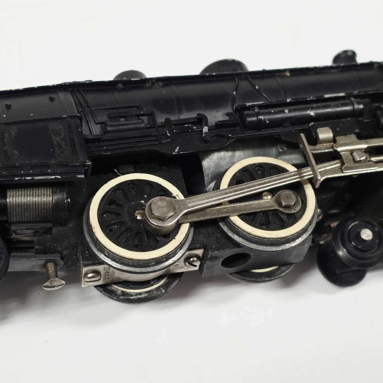 AMERICAN FLYER 302 S-GAUGE STEAM LOCOMOTIVE READING LINES