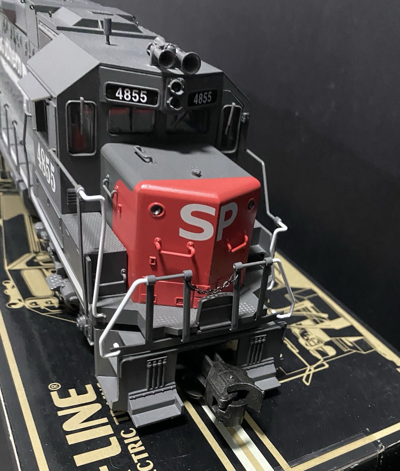 K-Line O Gauge Southern Pacific GP38-2 Non Powered Diesel Locomotive K2488-4855