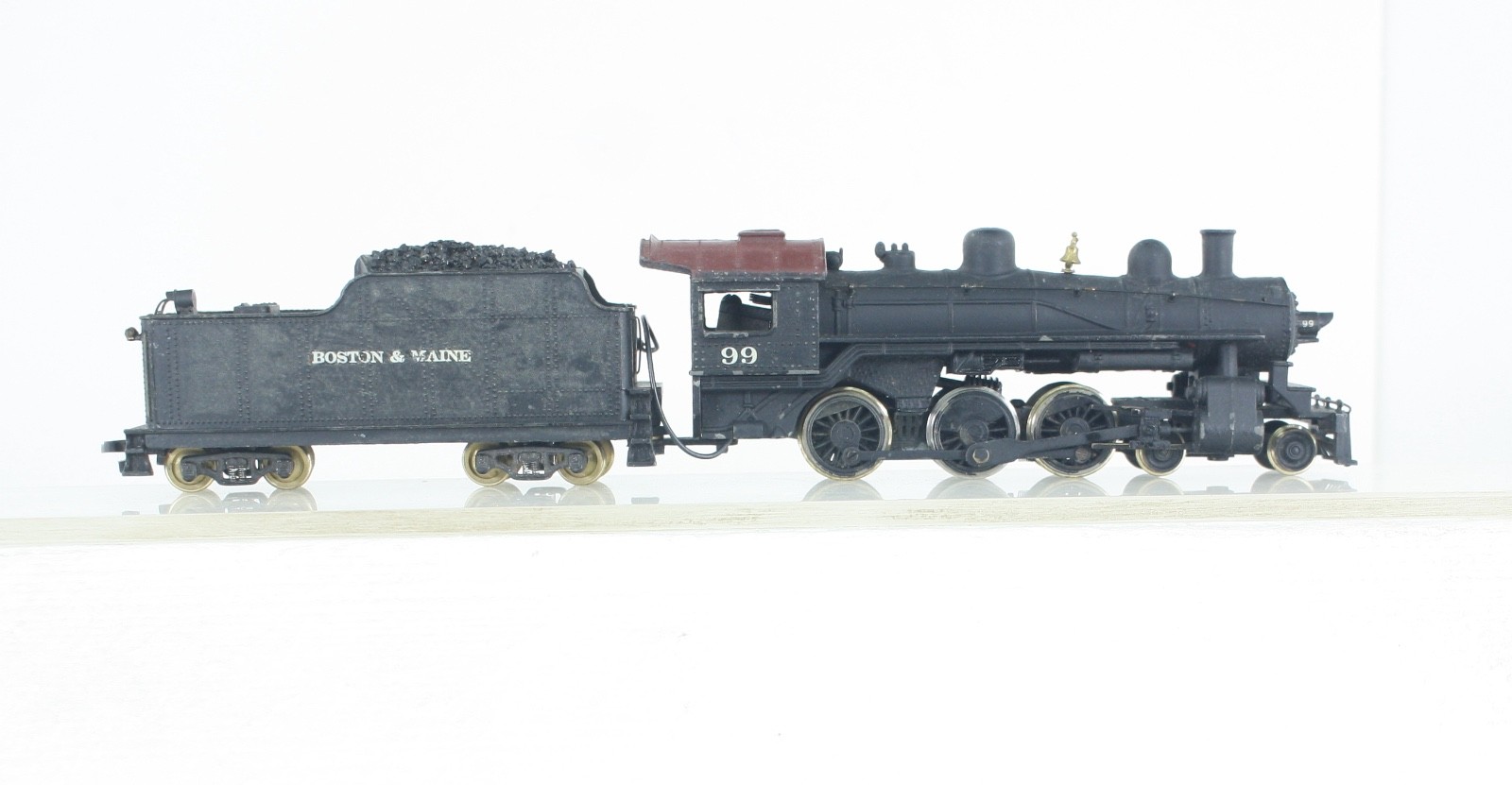 HO Scale Varney Boston & Maine 4-6-0 Locomotive & Tender Runs Excellent