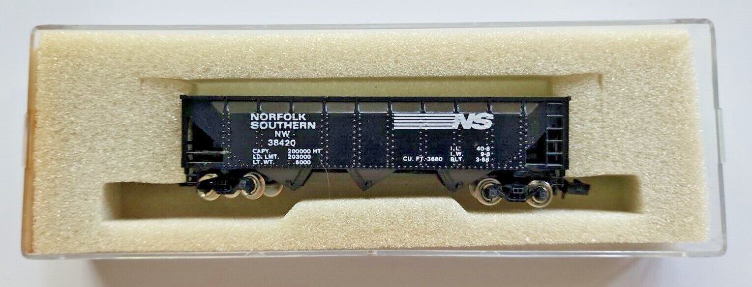 Con-Cor Norfolk Southern 3-Bay Hopper Car N Scale 1652 U U105-31