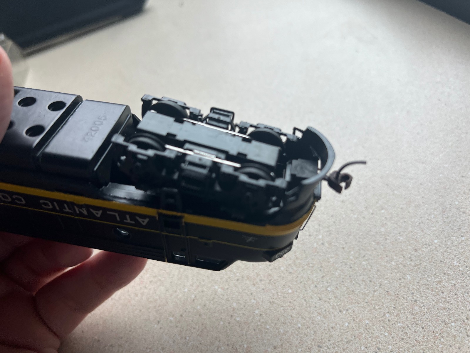 Custom HO ATHEARN F-7A SEABOARD COAST LINE SCL # 353 DUMMY