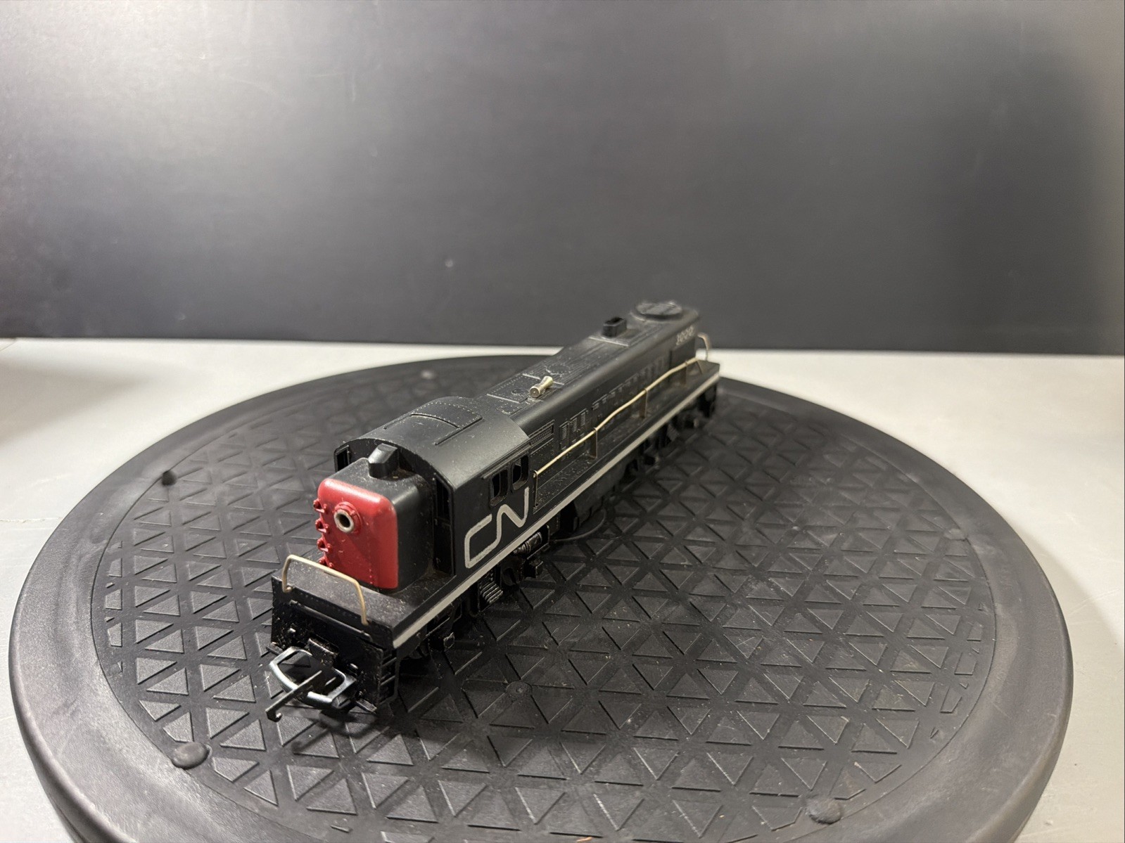 Tri-ang Transcontinental Diesel Switcher. Canadian National F.17