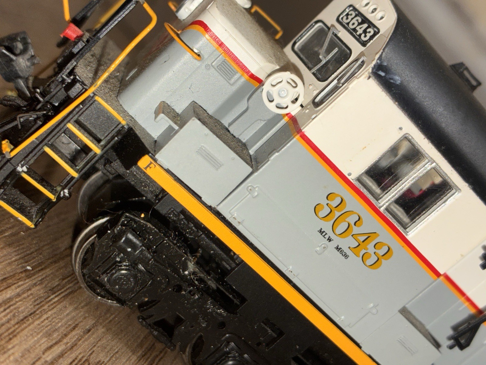 Delaware-Lackawanna #3643 MLW M636 HO Diesel Locomotive DCC Ready & Sound eq