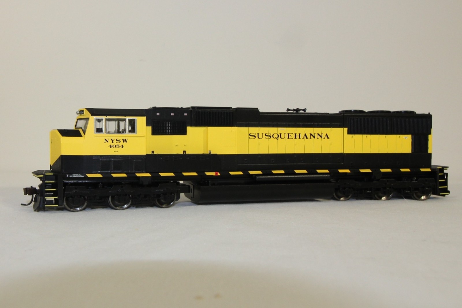 Athearn Genesis HO SD70M NYS&W Susquehanna #4054 0G6130 DC NIB NOS