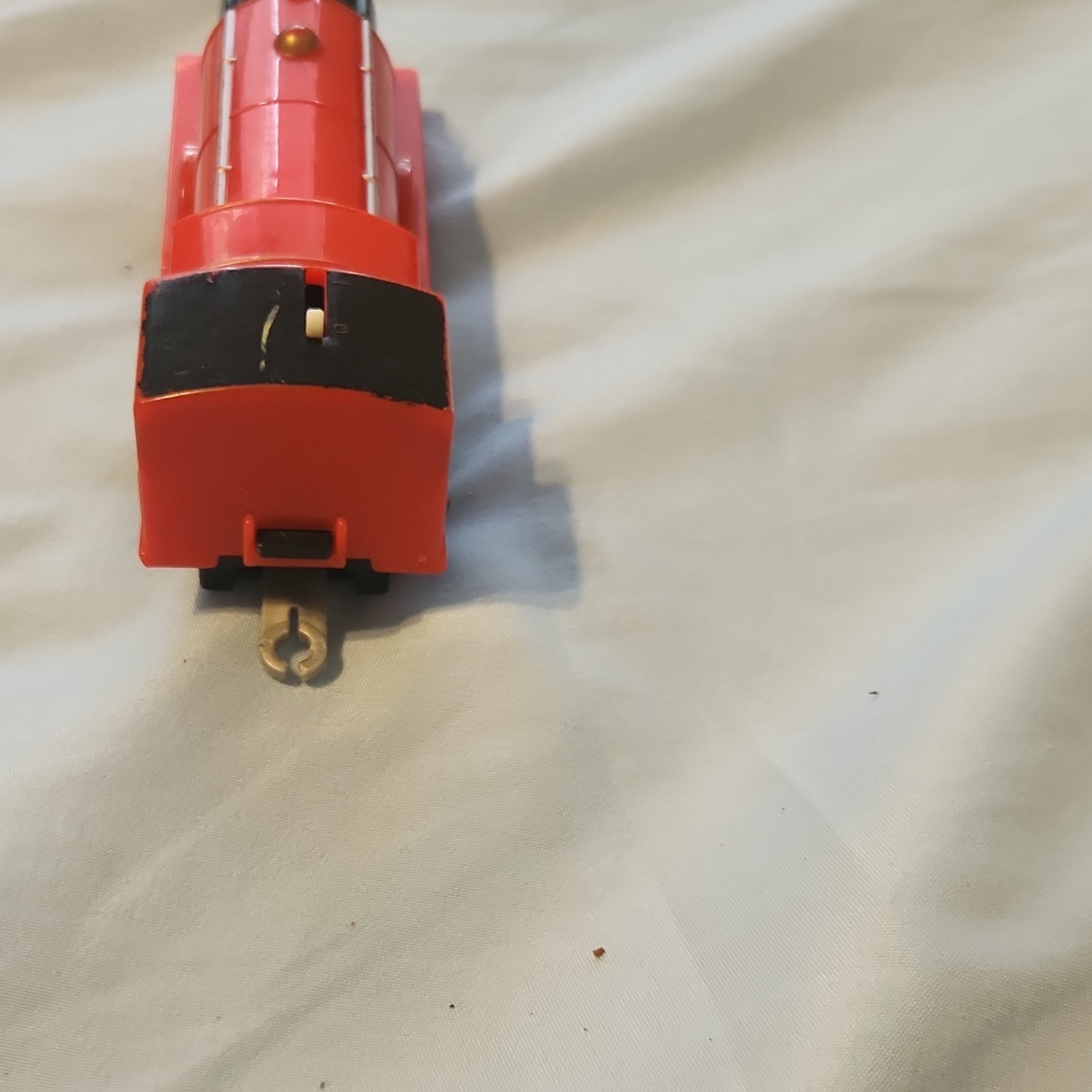 Thomas & Friends HO James Replica Locomotive Analog 2-Rail Plastic Red/Black
