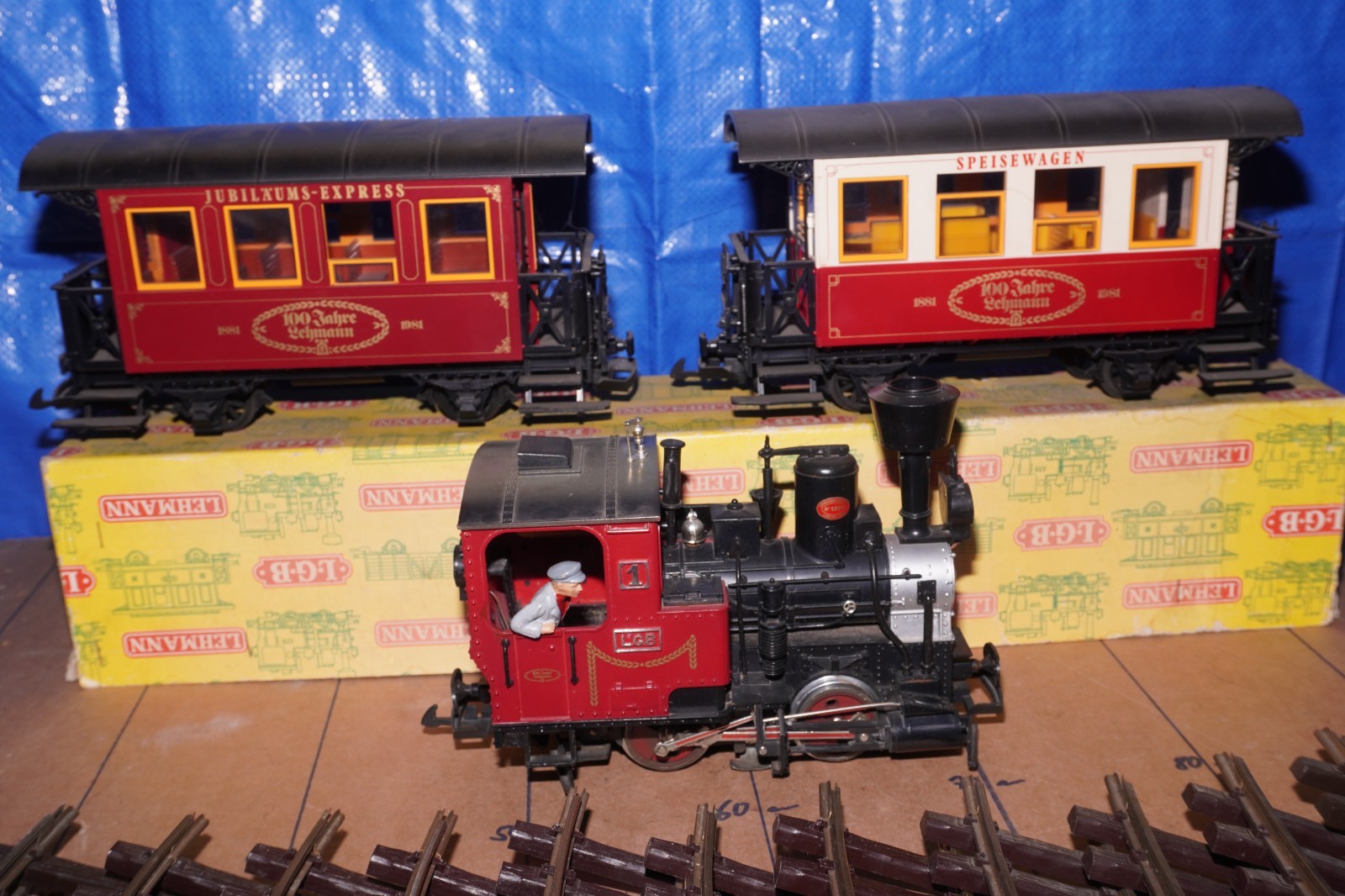 LGB G Gauge Steam Locomotive Set Stainz 1-2 Cars + Track “100 Years Lehmann” OVP