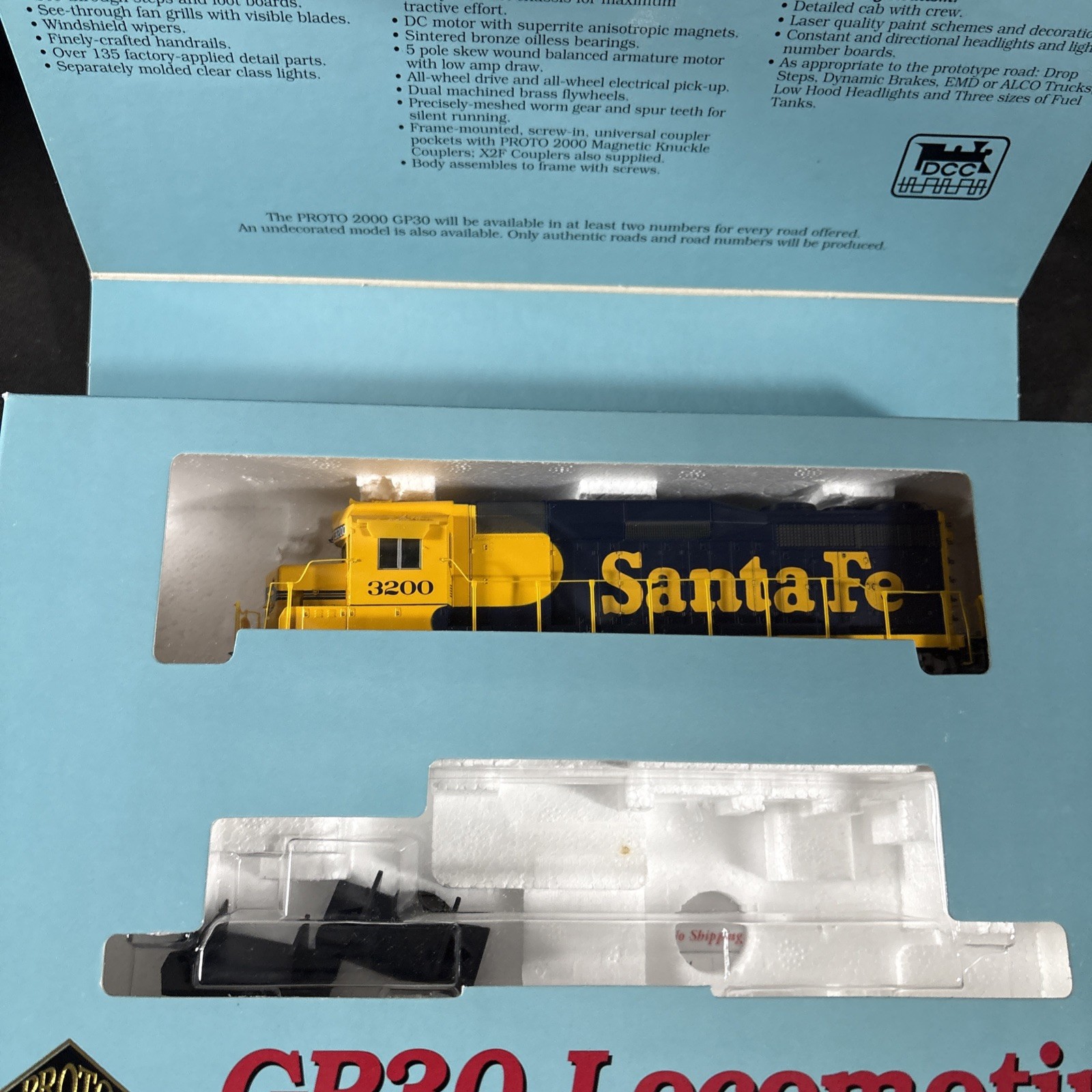 PROTO 2000 HO SCALE LOCOMOTIVE GP30 ASSEMBLED WORKING 21508 AT&SF 3200