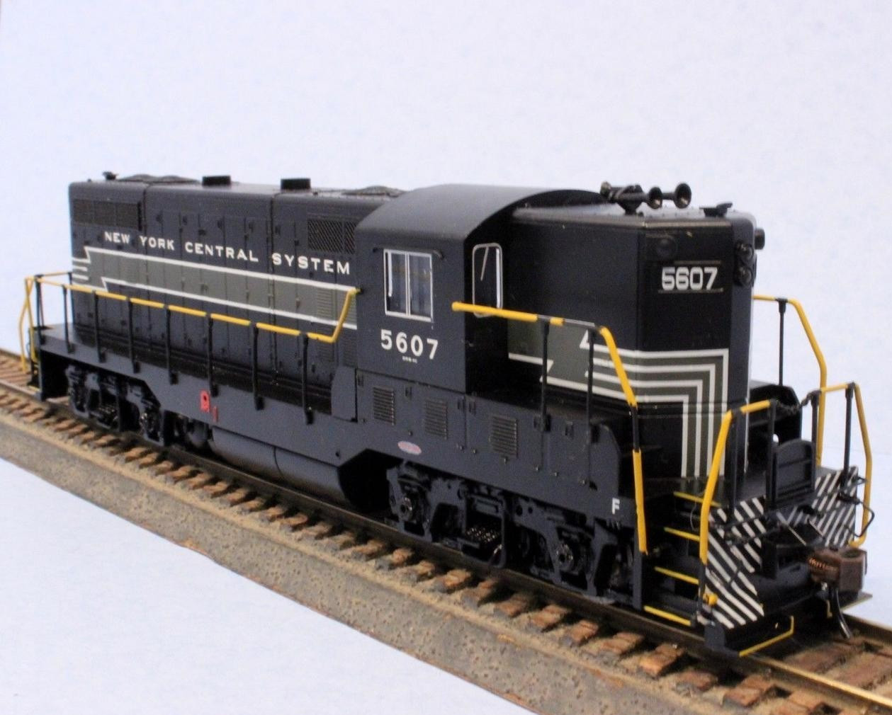HO EMD GP7 NYC New York Central DC + DCC NIB NOS # 62410