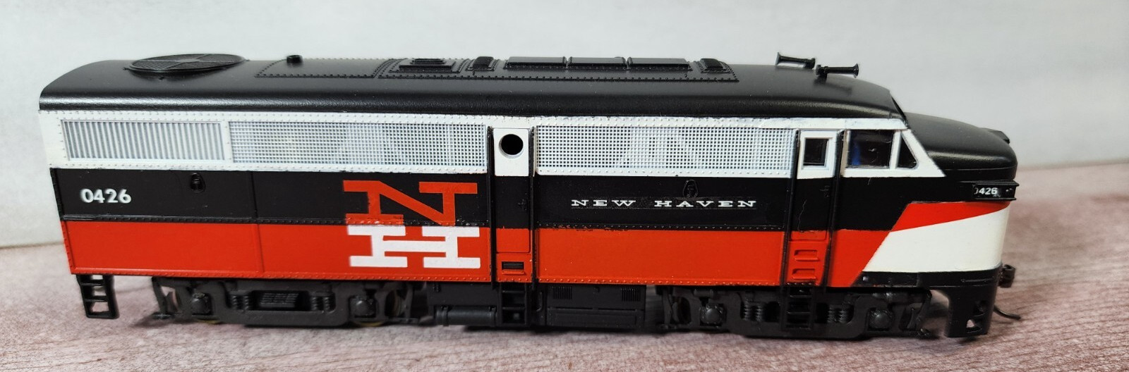 New Haven Railroad ALCO FA-1 Diesel McGinnis Paint 0426 Fratesch HO Custom Paint