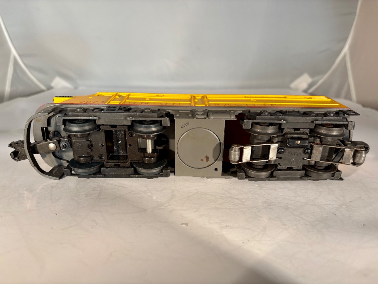Lionel #2023 Yellow Union Pacific AA Alcos, EX, 1950-51