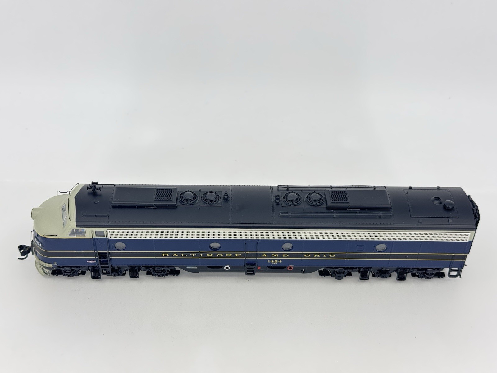 HO Walthers Proto Baltimore & Ohio EMD E9A Powered Diesel Locomotive B&O #1454