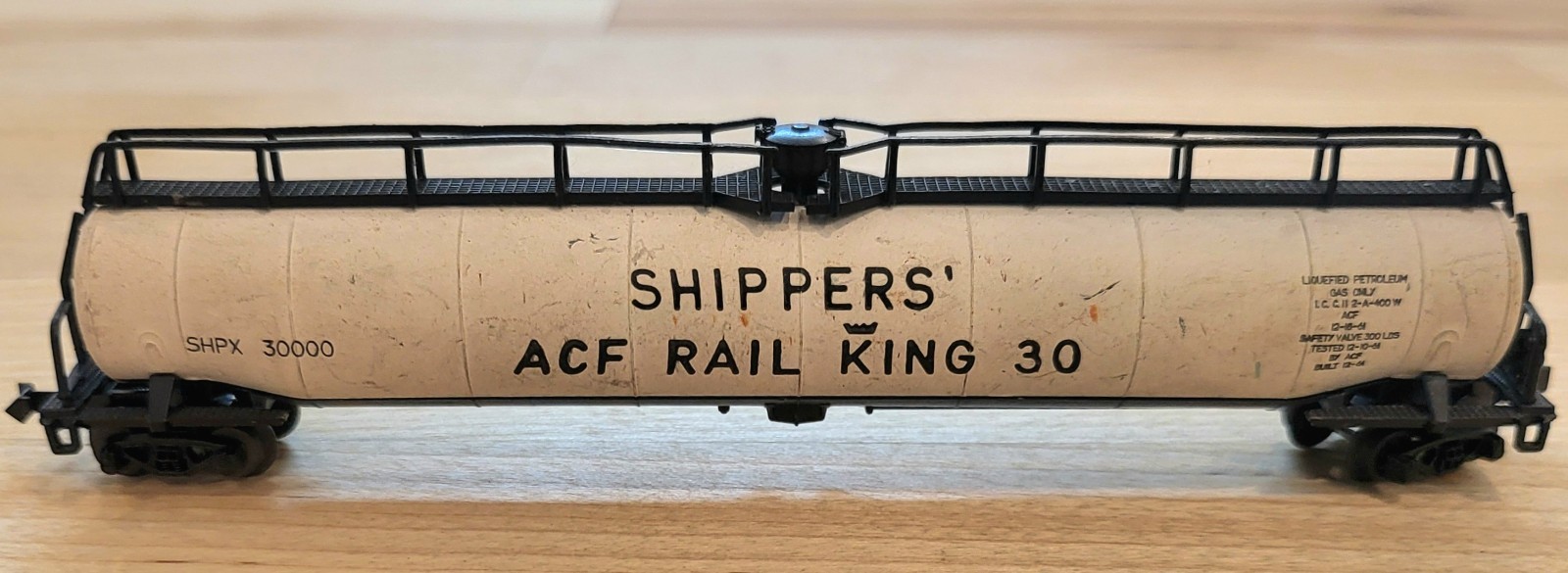 6 Atlas N Scale Trains 2 Locomotives Plus Extras Austria