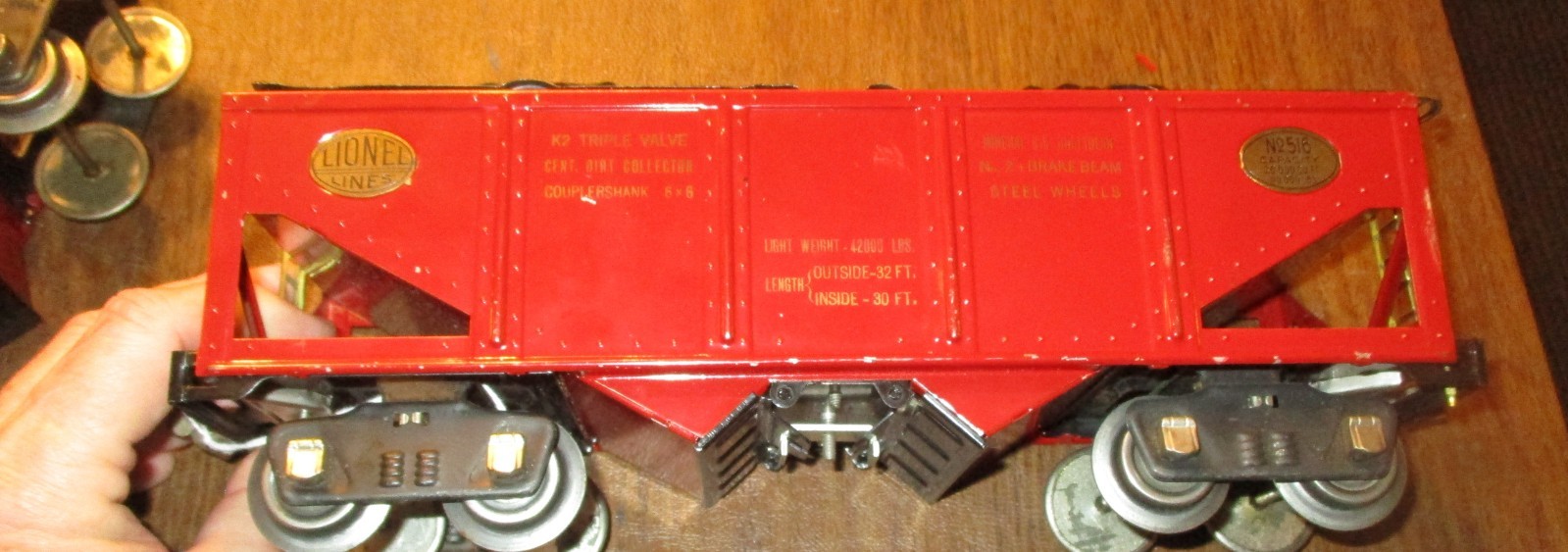 COAL TRAIN black 318E 516 516 516 and red/black caboose 1929
