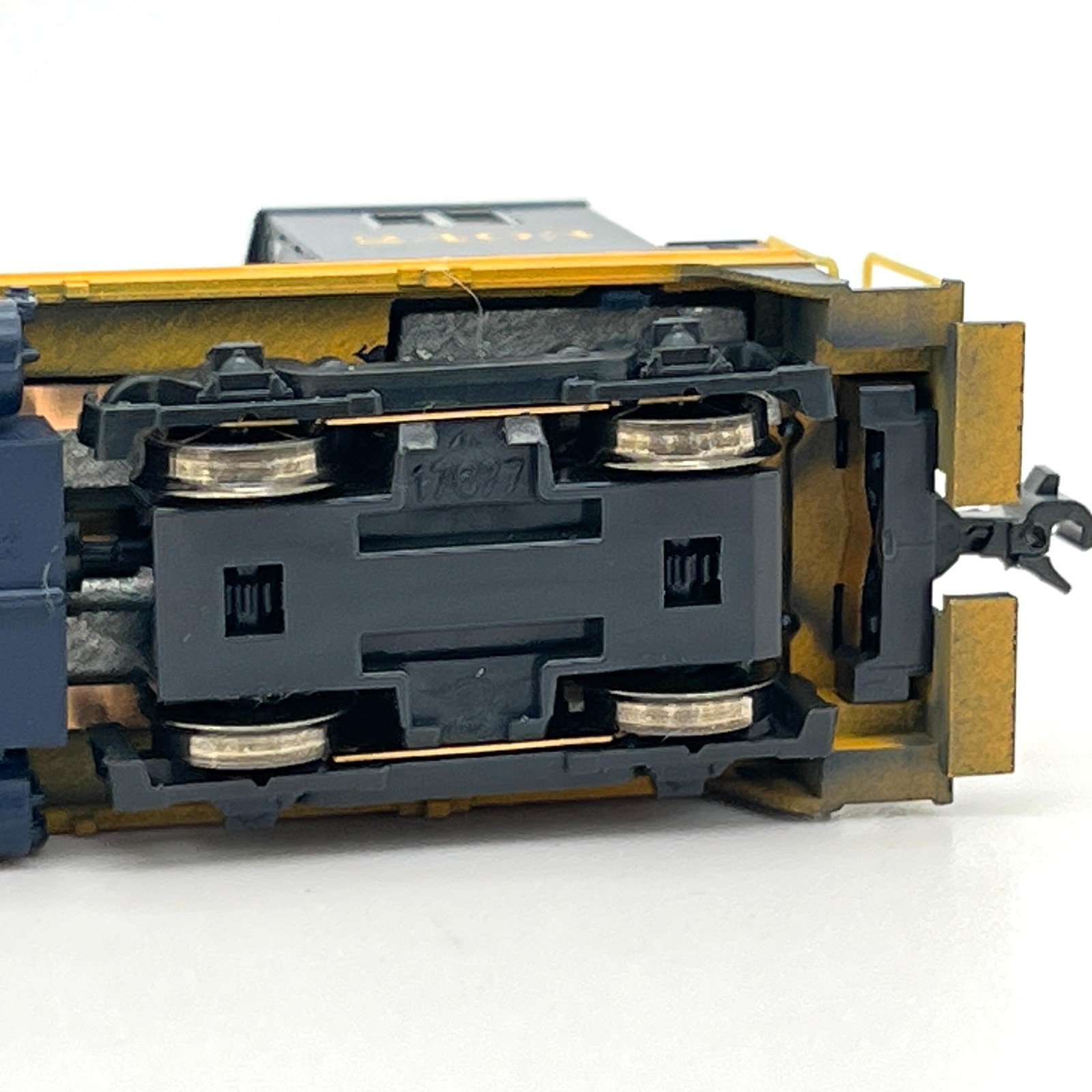 Kato N Scale 176-4365 Santa Fe EMD NW2 Diesel Switcher ATSF 2403 with DCC