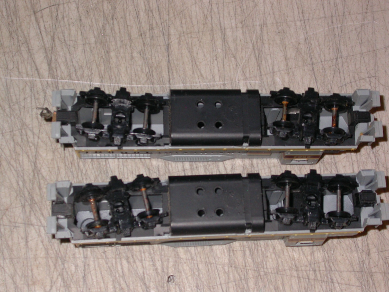 2X HO Scale Athearn Erie Lackawanna GP35 Diesel Engines #2564 DUMMY