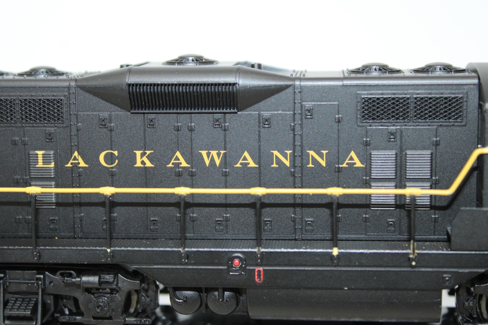 Atlas Classic HO Scale Lackawanna EMD GP7 Diesel Locomotive No # DCC