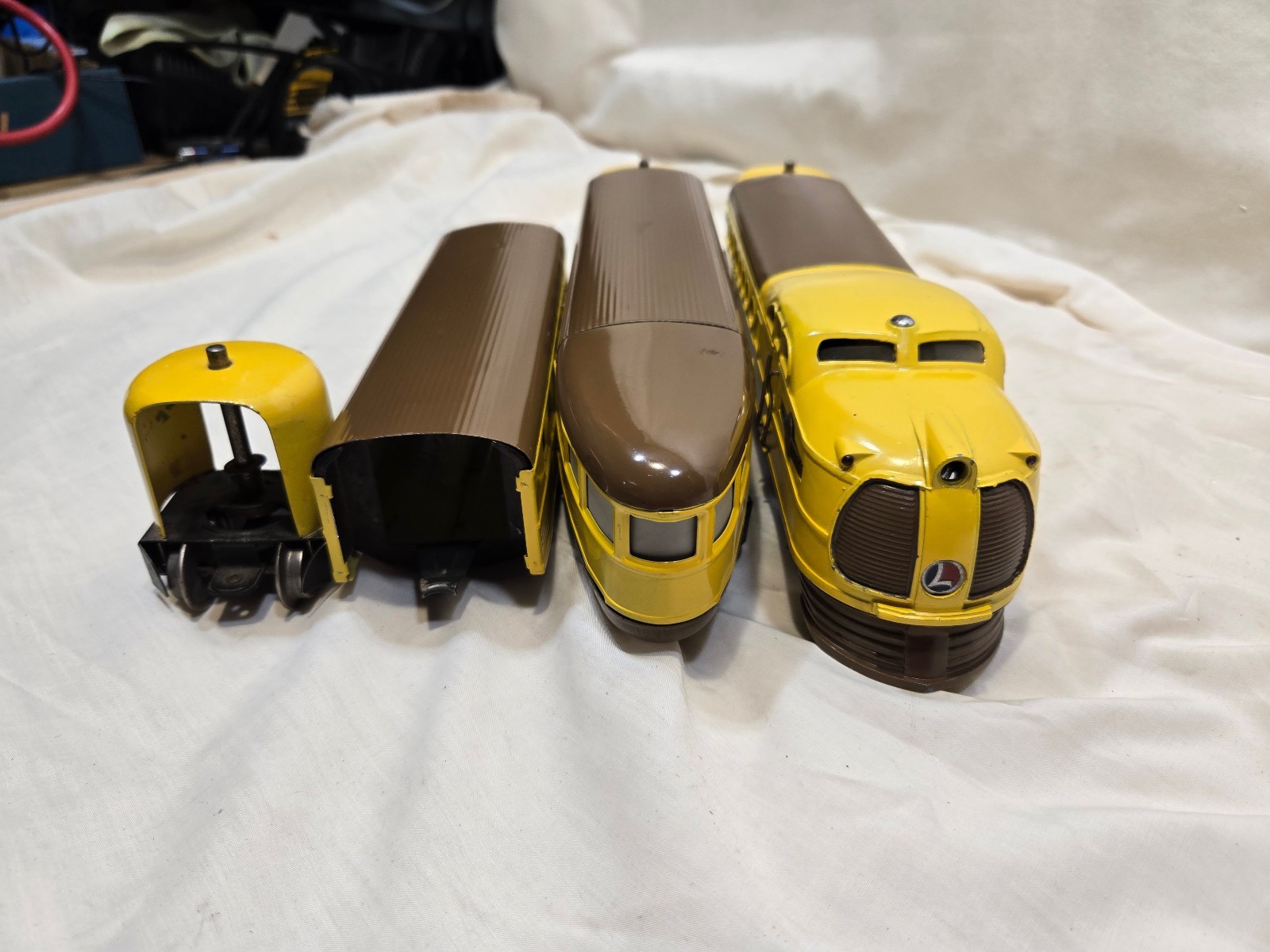 Lionel 636W Union Pacific Engine & Passenger Cars