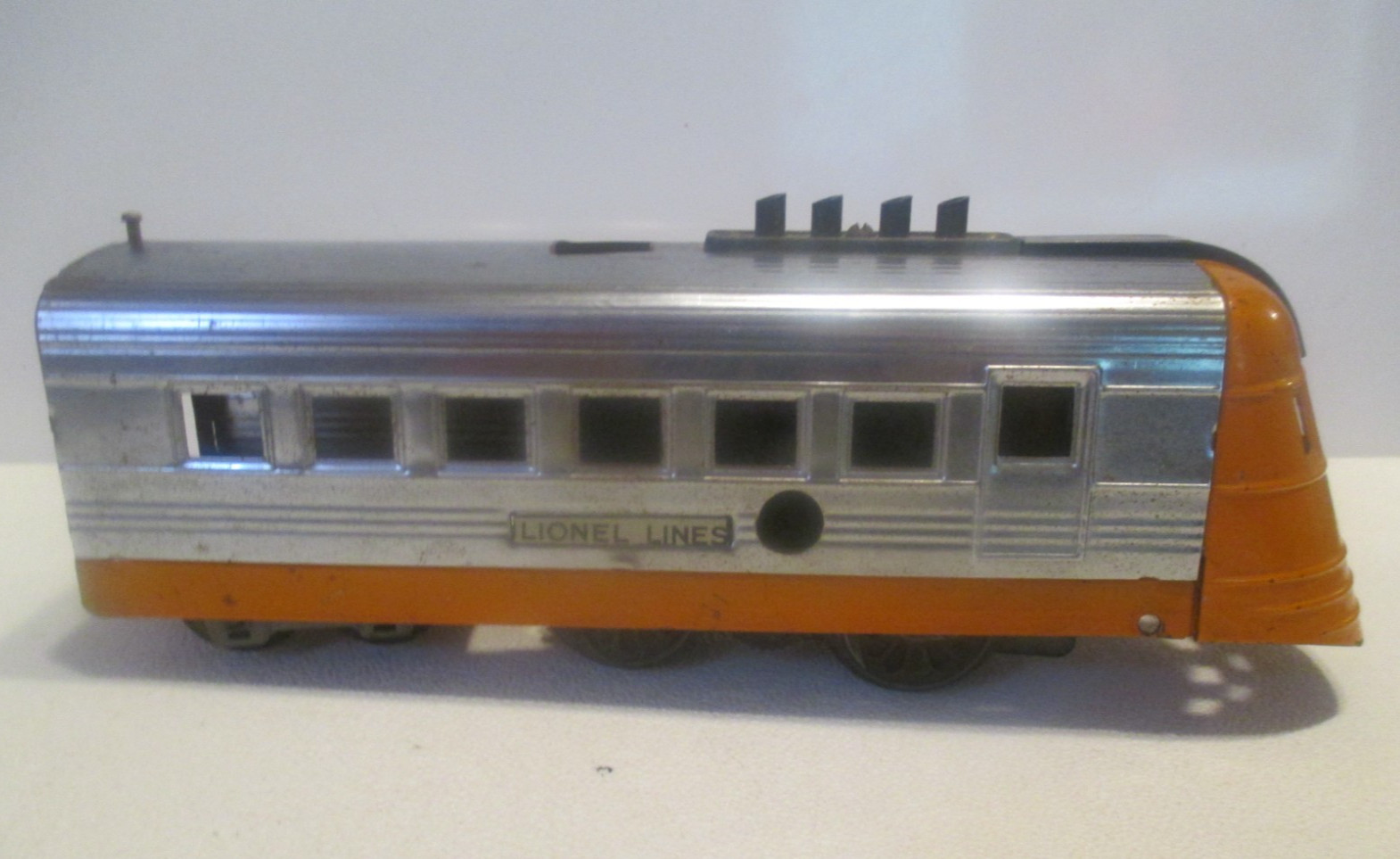 Vintage Lionel Lines Prewar Orange And Chrome Wind Up Streamliner Train Set