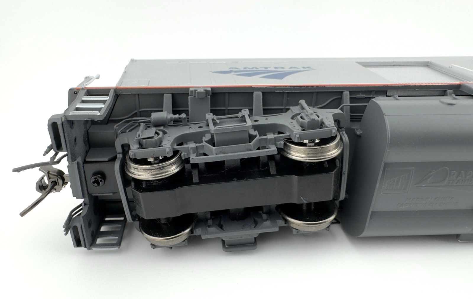 Rapido 81518 HO Scale Amtrak F40/NPCU Phase V Locomotive Road #90225 *DCC/Sound*
