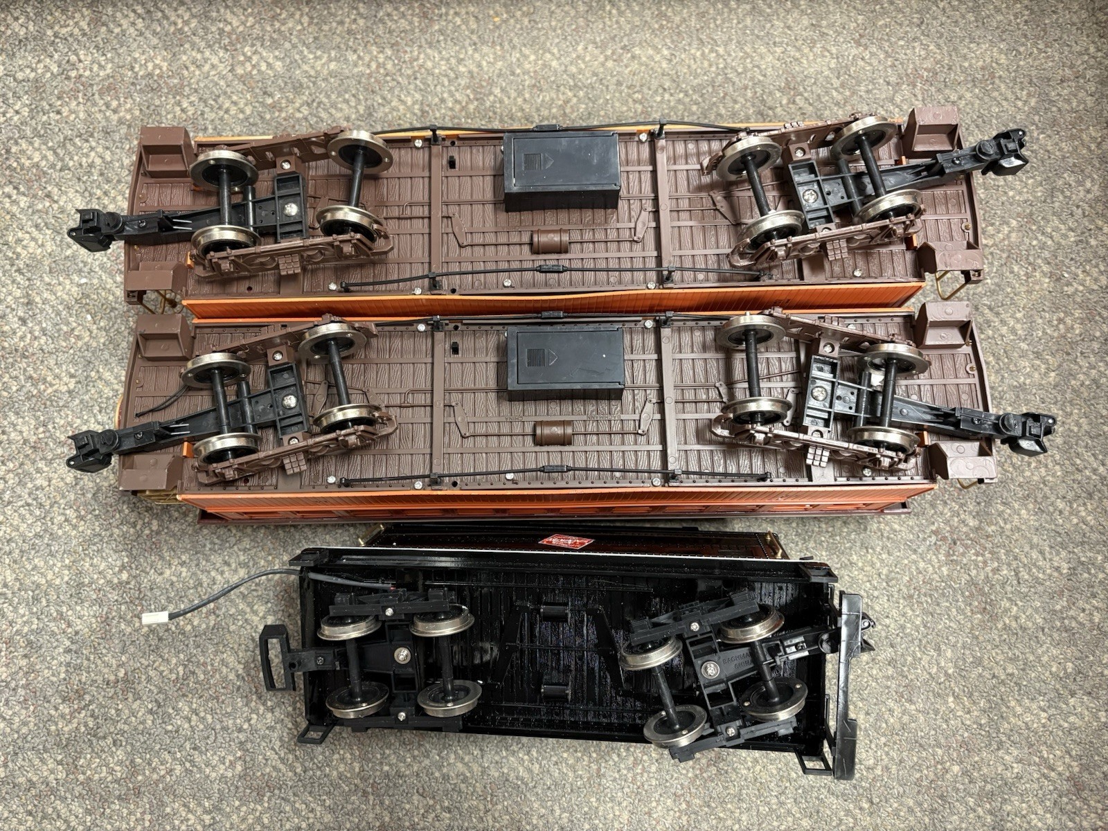 + Bachmann G Scale Golden Classic Chicago Milwaukee Locomotive Passenger Set