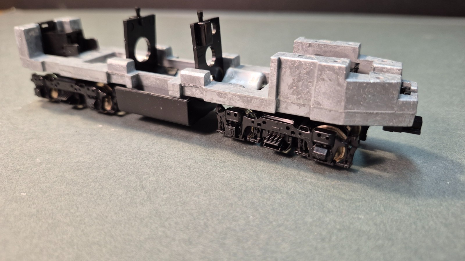 HO Scale Stewart, FT-B EMD Diesel Locomotive, D&RGW, Black & Yellow DUMMY