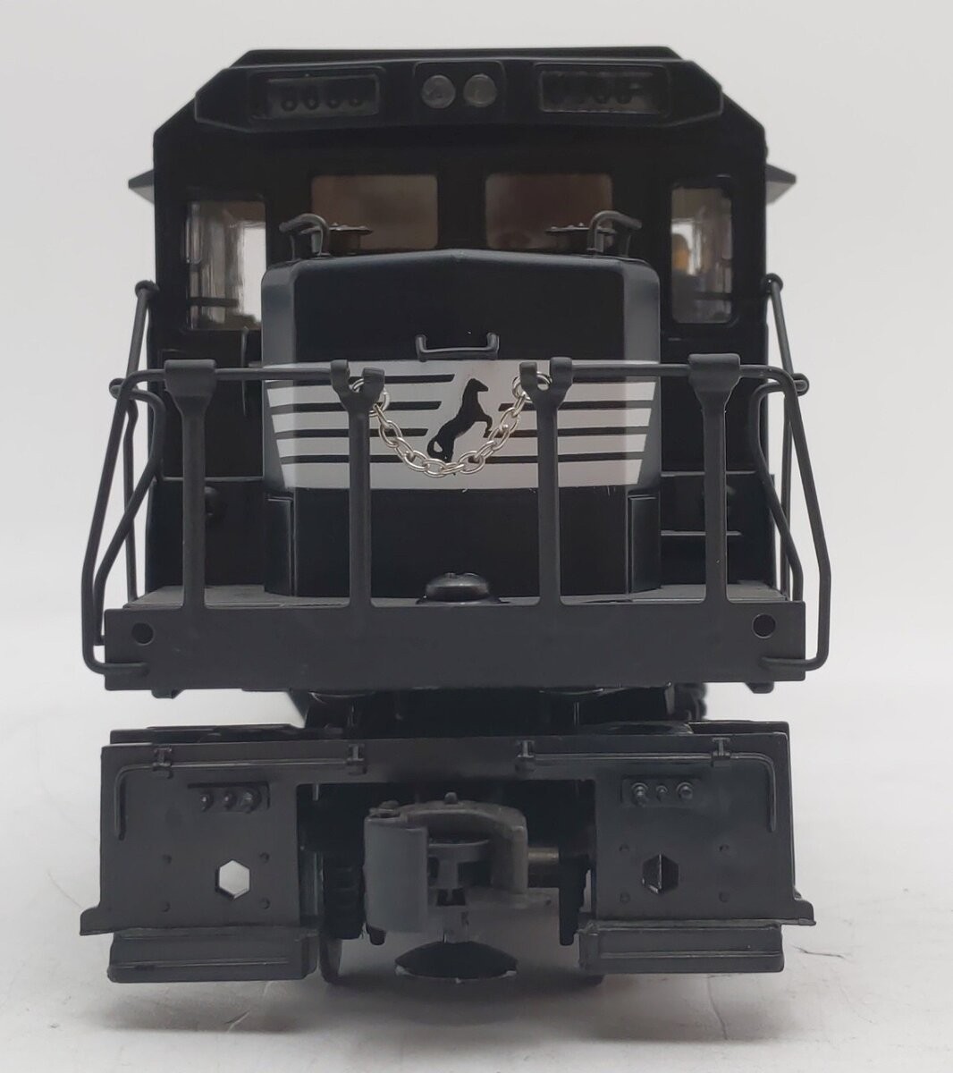 Lionel 6-18213 O Gauge Norfolk Southern Dash 8 40-C Diesel Locomotive #8688/Box