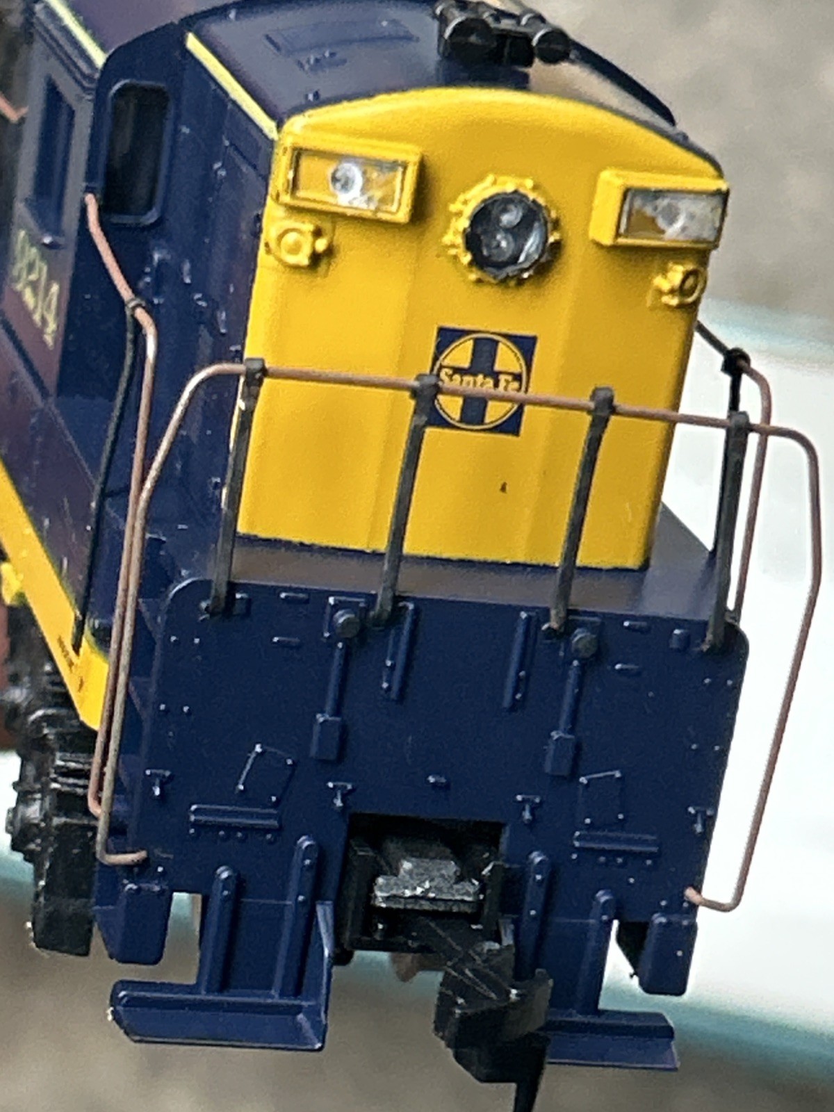 HO Scale Athearn, FM H24-66 Diesel Locomotive, Santa Fe Blue, #9214 Built