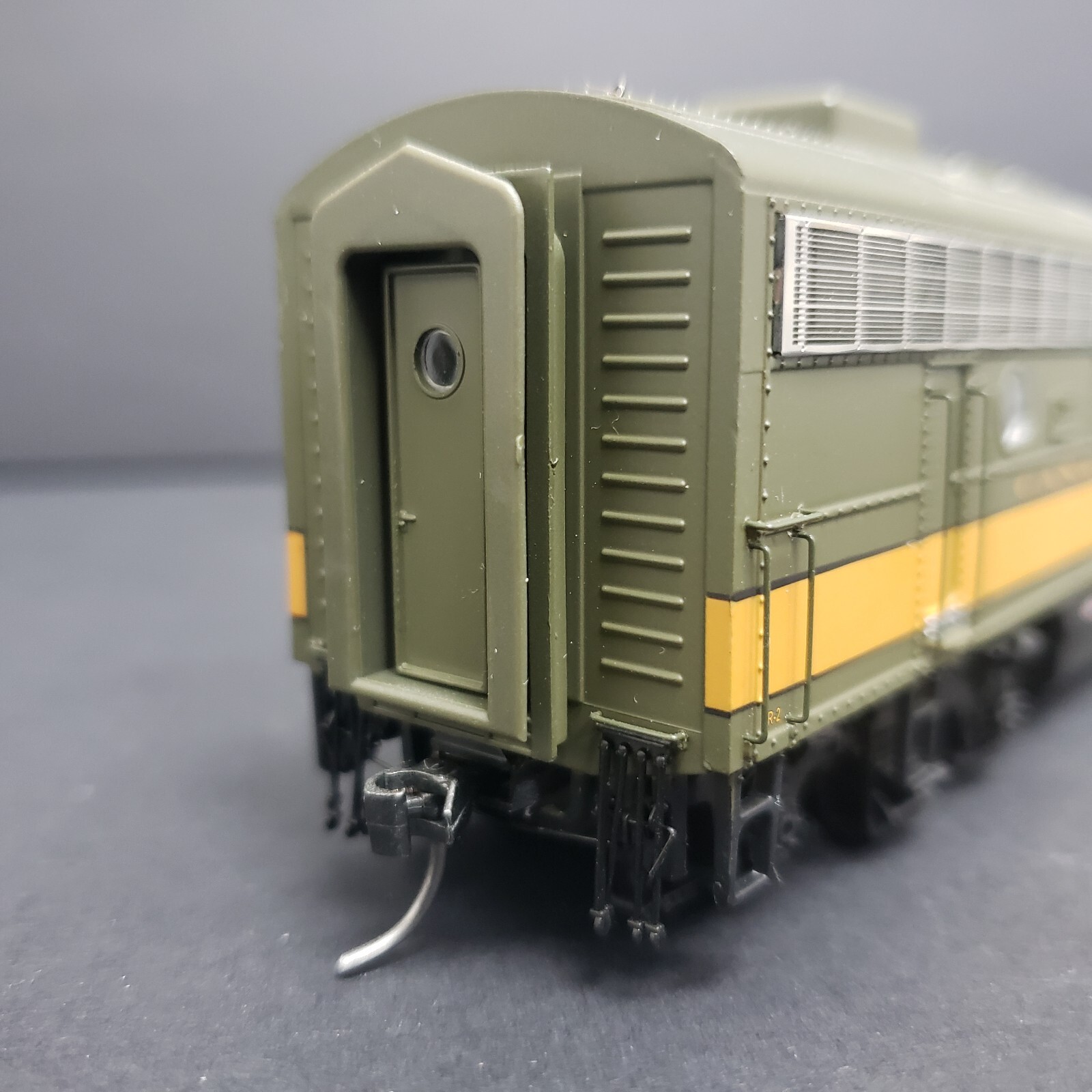 Walthers/Proto 920-40658 CNR F7A+B units #9030 & 9037 C-Liners DCC & QSI sound