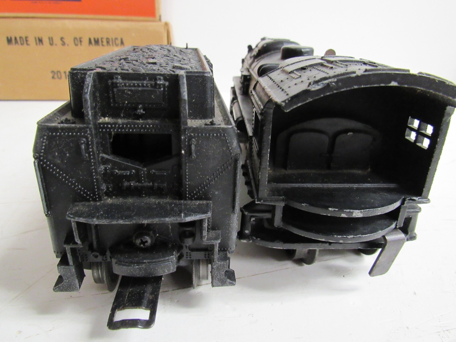 Lionel #2016 Steam Locomotive and #6026W Tender w/Orig. Boxes