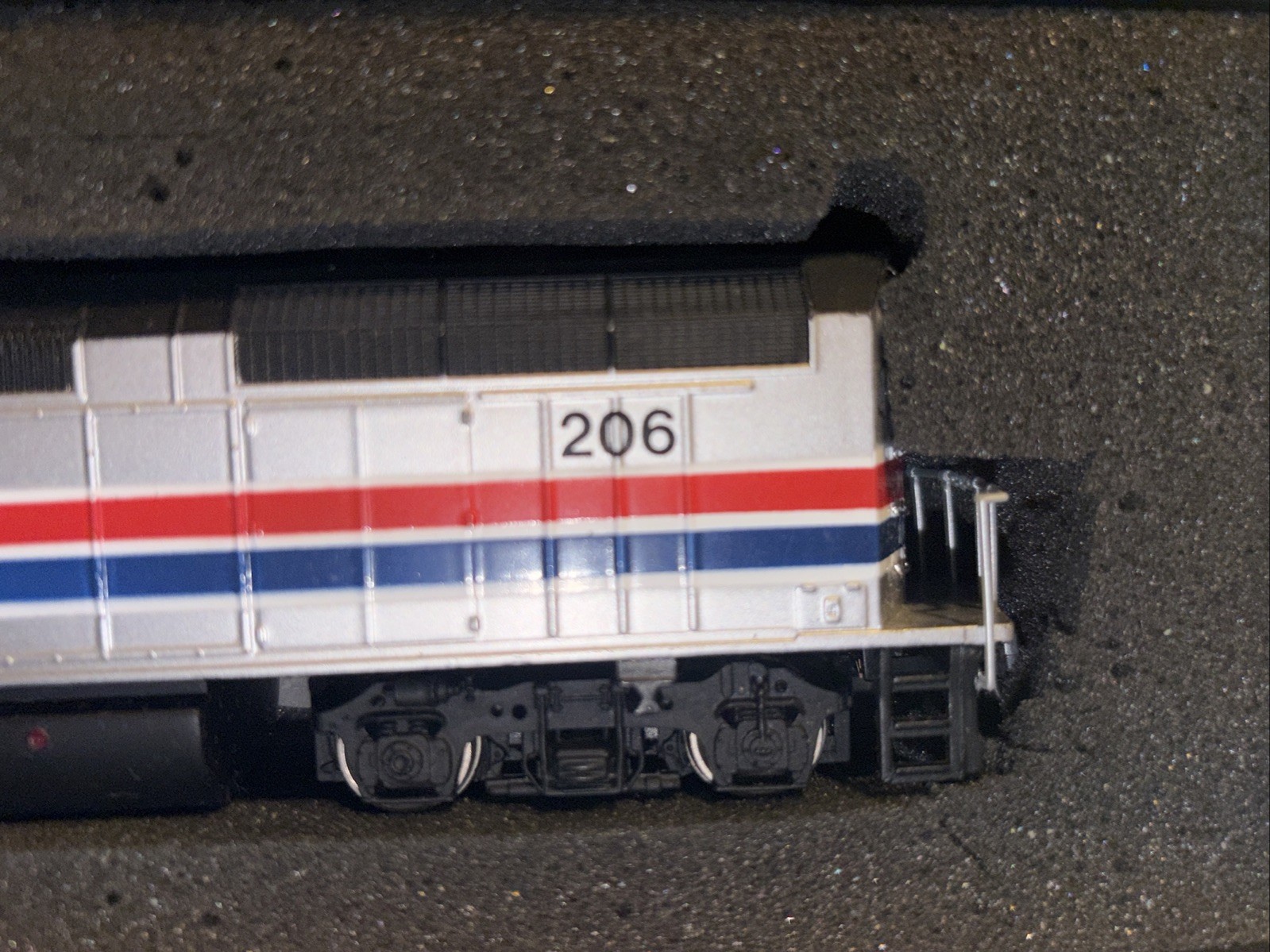 LI005 BACHMAN SPECTRUM 87017 train Ho Locomotive diesel EMD F40 PH Amtrak 227