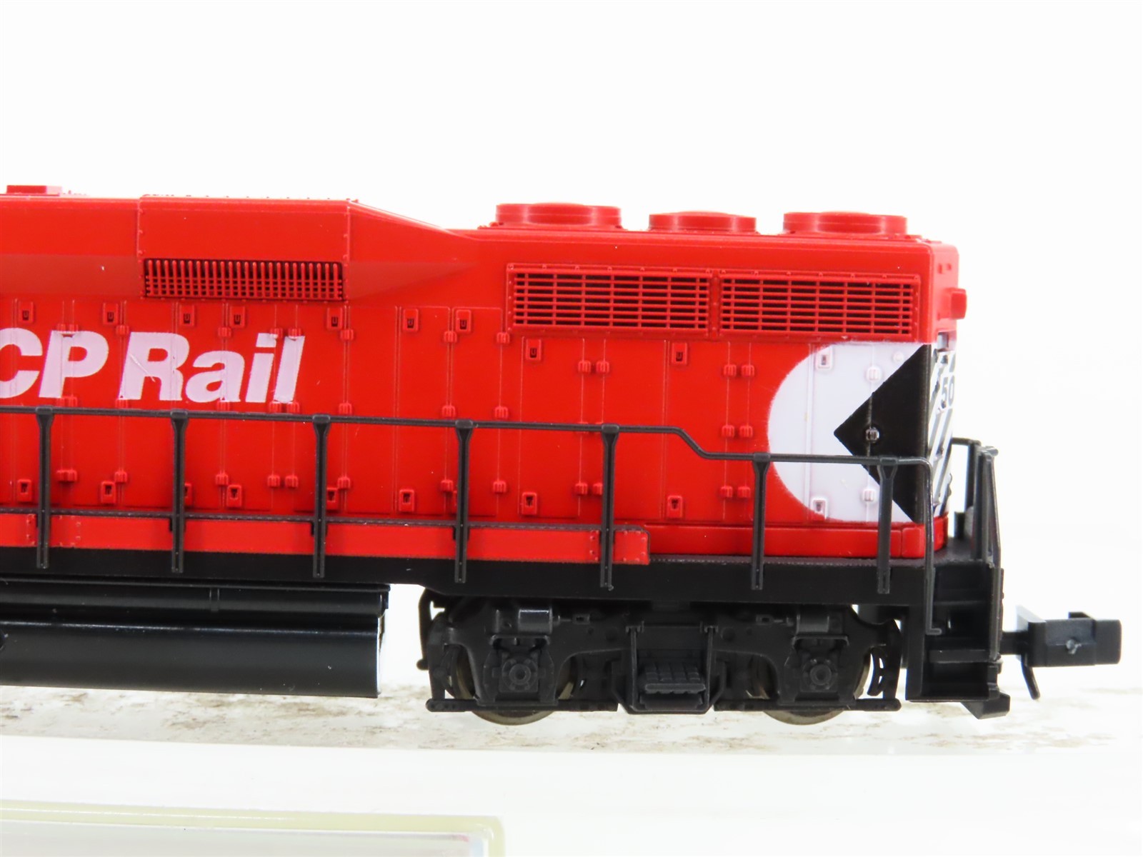 N Scale Atlas 4704 CP Canadian Pacific GP30 Diesel Locomotive #5000