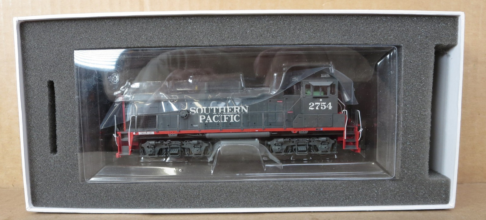 Athearn Genesis G66109 Southern Pacific 2754 MP15-AC DCC Ready HO