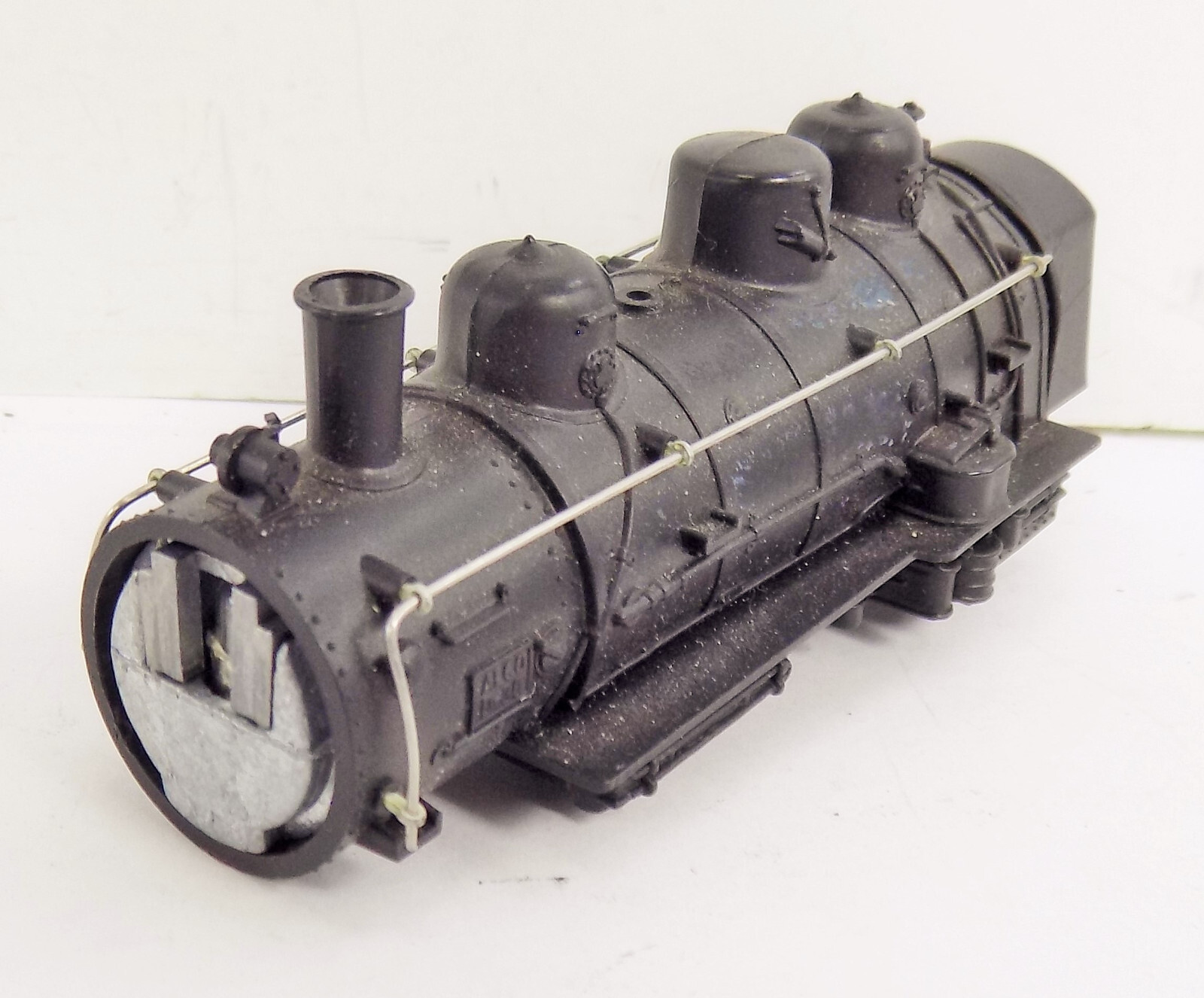 HO SCALE / UNBRANDED / LOCO #99 / BOILER BODY SHELL + RAILINGS / PARTS