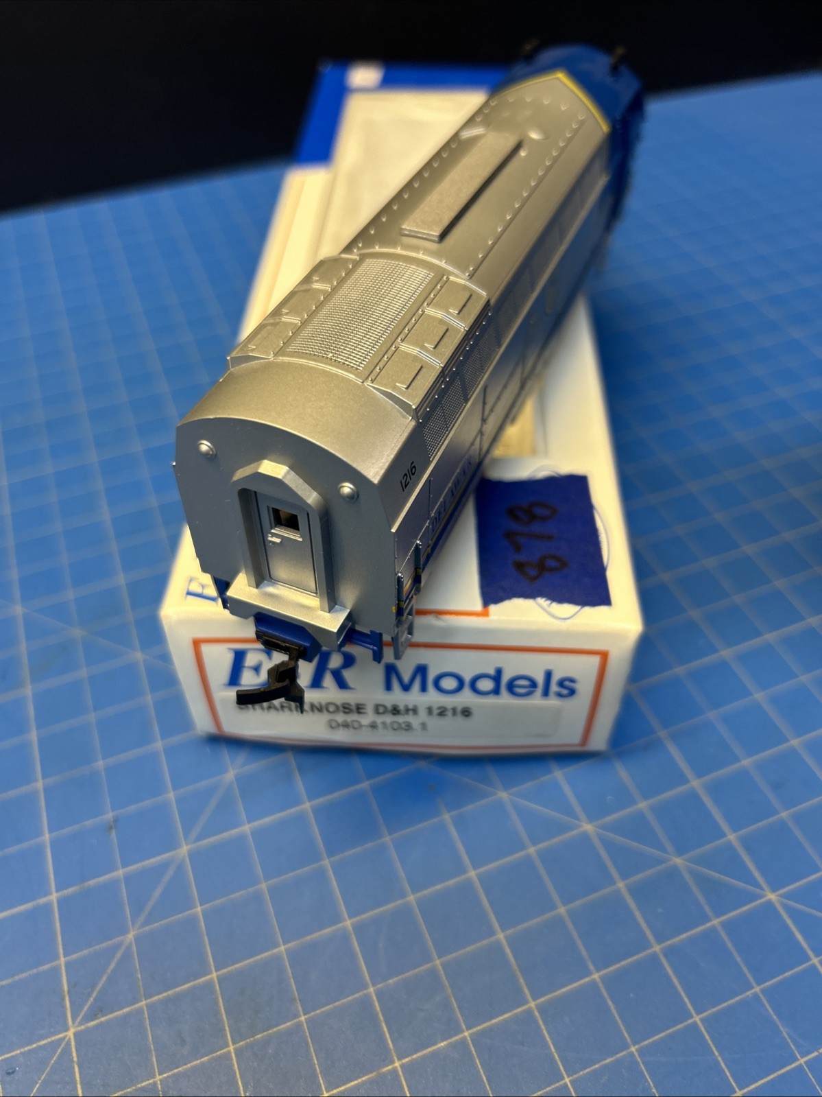 E-R Models HO D&H Sharknose Diesel Locomotive #1216 Runs Great