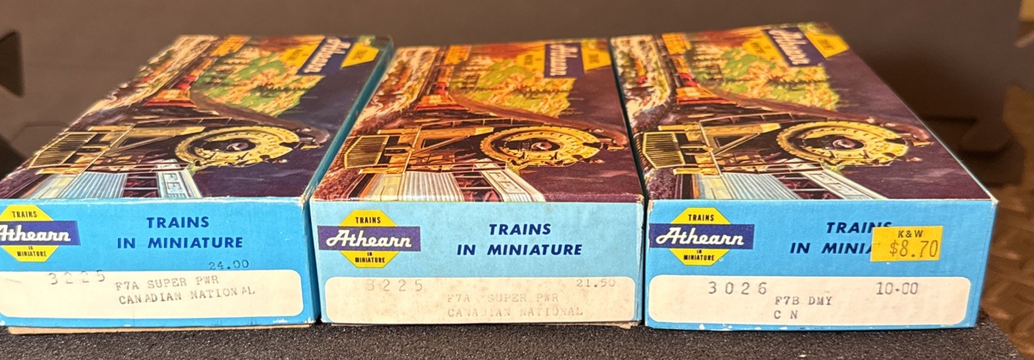 Athearn HO-Scale Canadian National 3225/3026 F7A/F7B/F7A Set