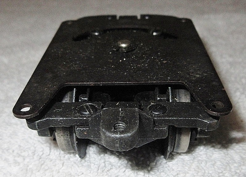 LIONEL #2332-57 MOTORLESS TRUCK ASSEMBLY.
